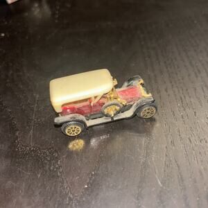 Rolls Royce No. 302 Silver Ghost 1906 Model Red w/ Cream Top 1:77 Hong Kong